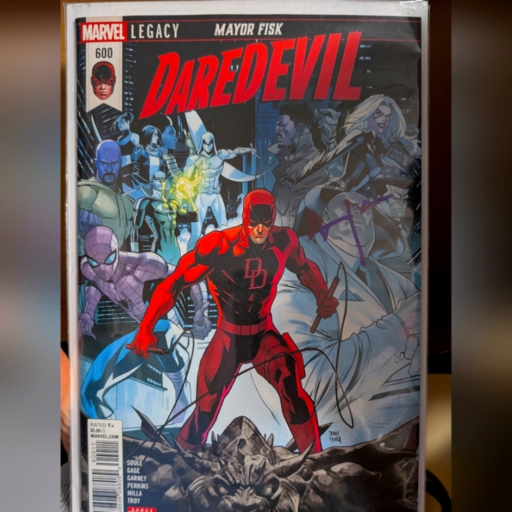 Signed Daredevil Comic (Vincent D'Onofrio)